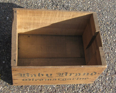 Henry George wooden box