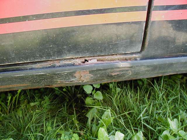 olde rust along Drivers door frame