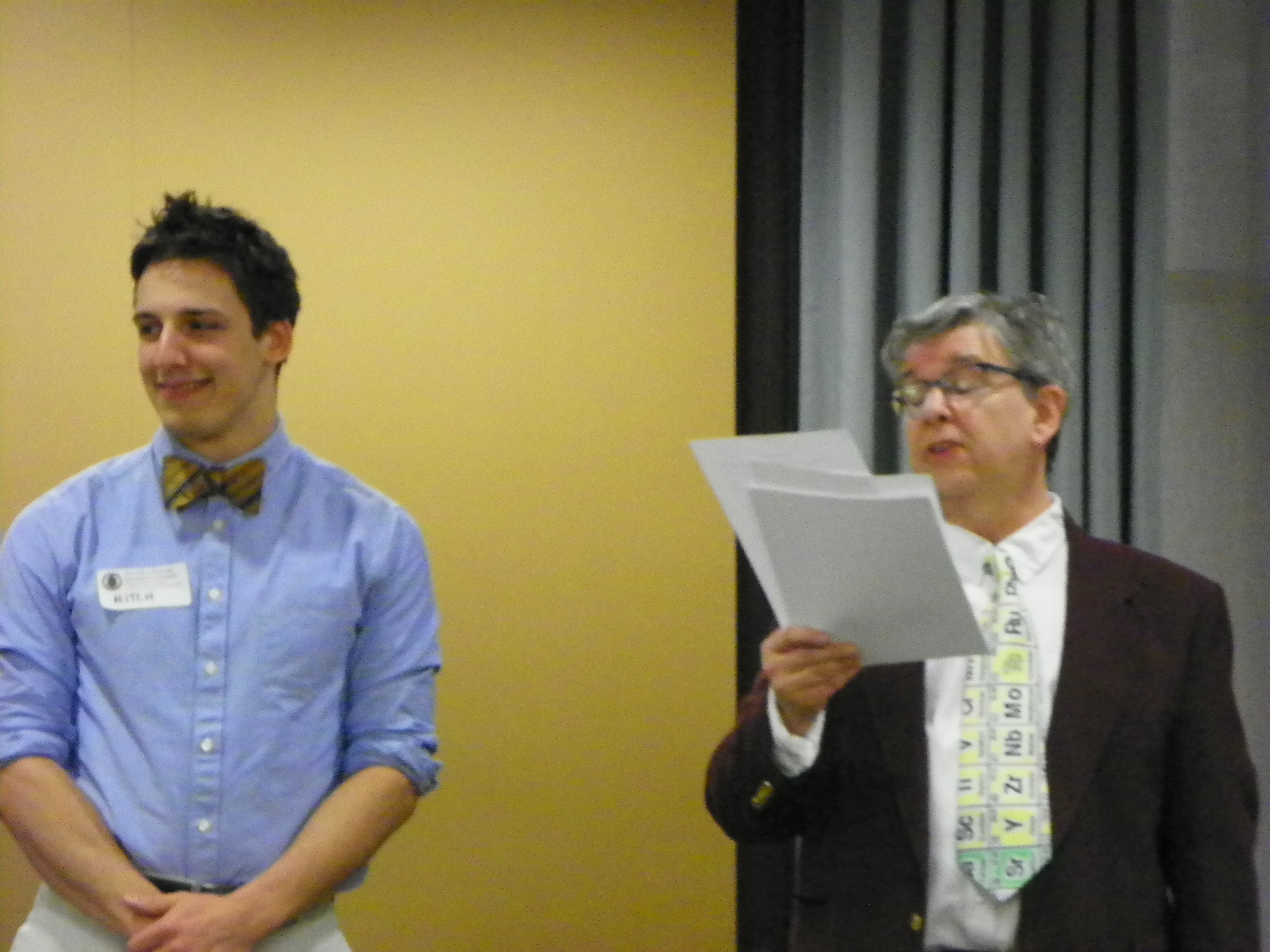 /images/Mitch-award.jpg