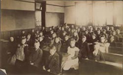Unidentified school students, 1901