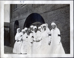 Health care workers in Freeland 1918