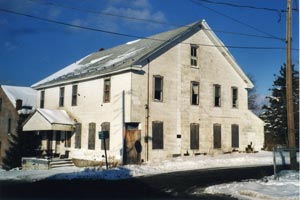 former Krouse Hotel in 2000