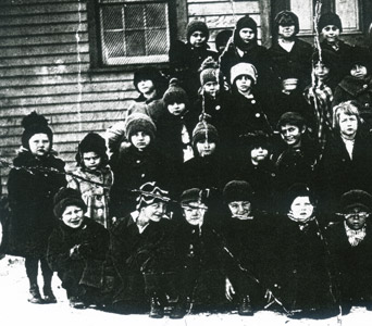 Upper Lehigh ca. 1922 grade school class