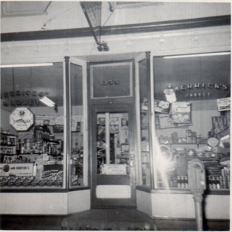Merrick's Centre street store