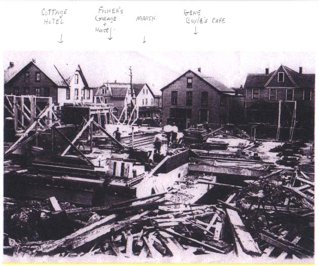 Freeland Post Office, framing the building