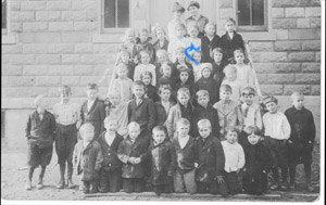 Foster Township School class, early 20th century