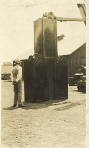 Loading truck with coal containers