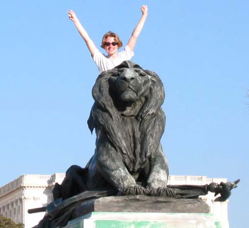 050alexisLion