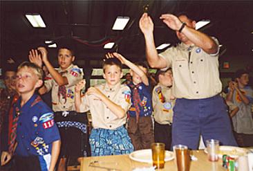 camp-hampster.jpg (20962 bytes)