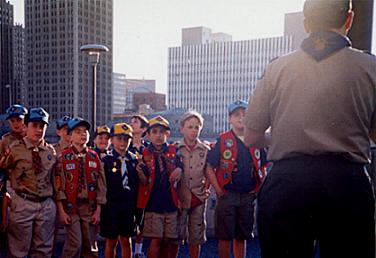 flag-raising.jpg (19898 bytes)