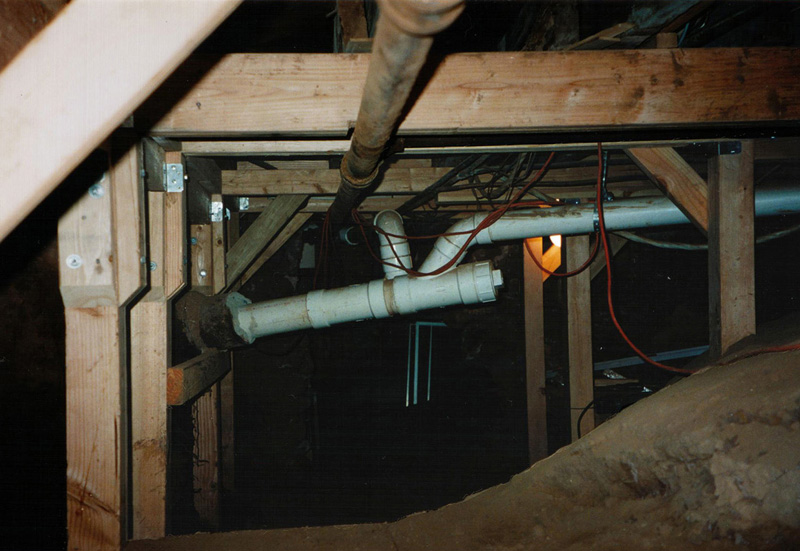 crawl space: temp. structure